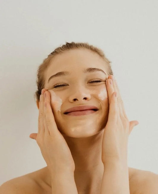 MEDEINE. Moisturizing Anti-Blue Light Face Cream | 50ml Best Before July 2024