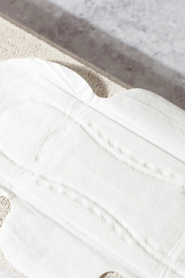 GRACE & GREEN Organic Bamboo Day Pads with Wings