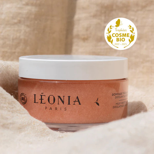 LEONIA  MILKY WHITE TEA SCRUB EXFOLIATING & MOISTURIZING | 200ml
