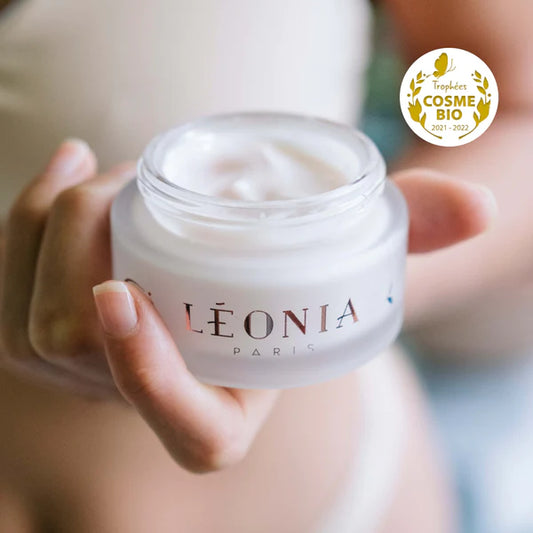 LEONIA  WHITE TEA LIGHT CREAM MOISTURIZING & ANTIOXIDANT RADIANCE TREATMENT | 50ml