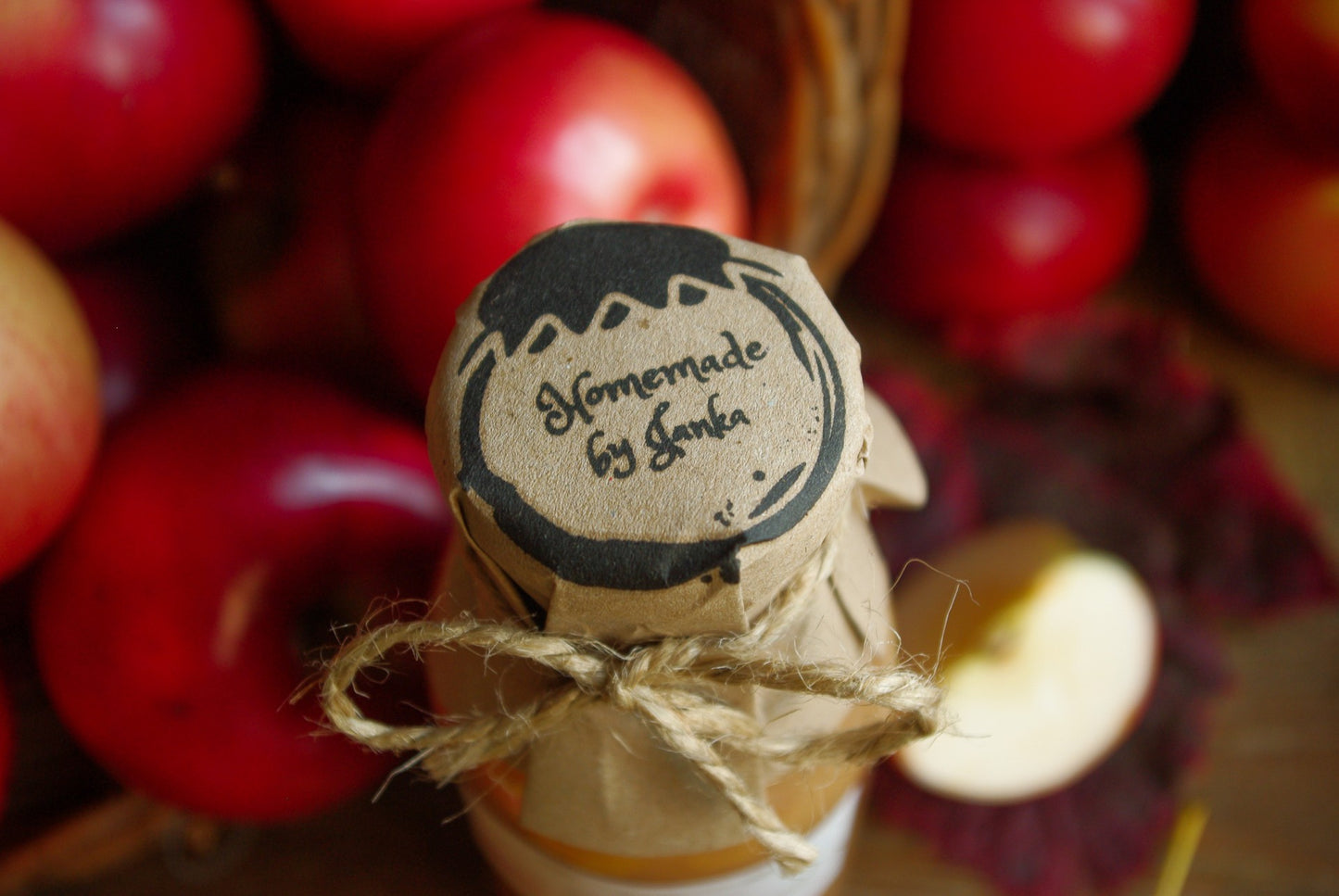 HOMEMADE BY JANKA  Apple Juice  | 330ml