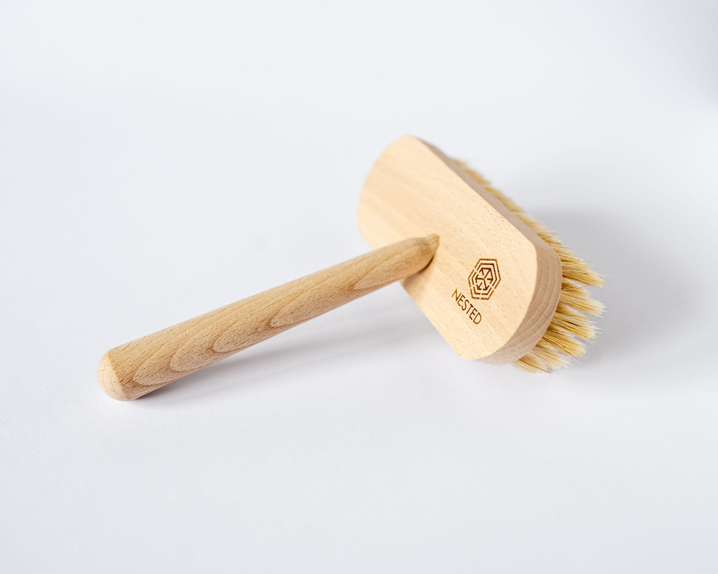 NESTED Brush for Cleaning the Bathtube after SPA Treatments